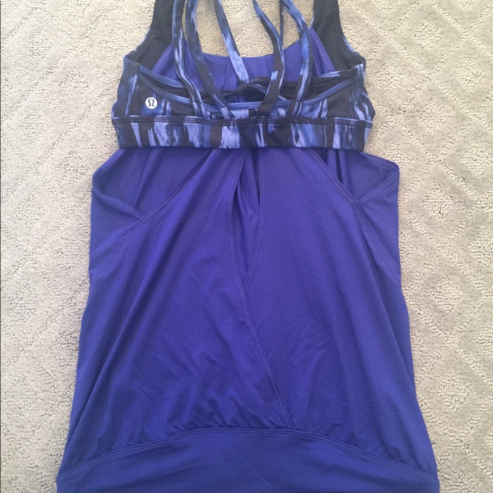 Lulu Lemon built-in bra top